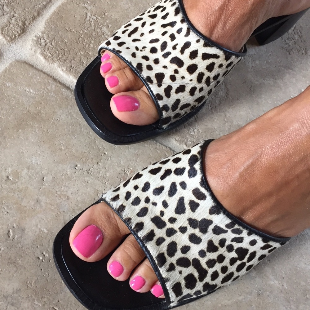 Faux Leopard animal hair slide by Rebel.